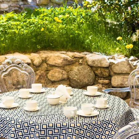 Maria Bed & Breakfast *