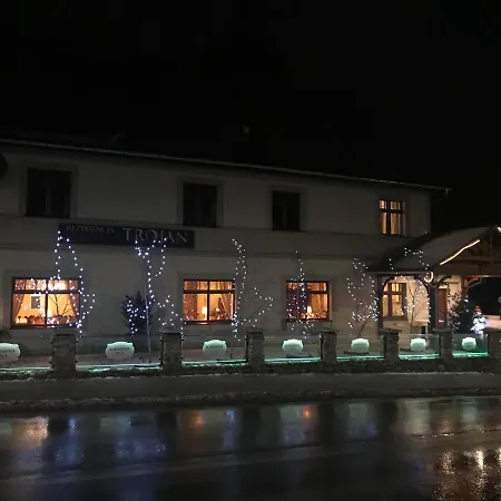 Maria Bed & Breakfast *
