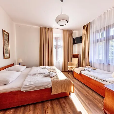 فندق مبيت وإفطار Maria *